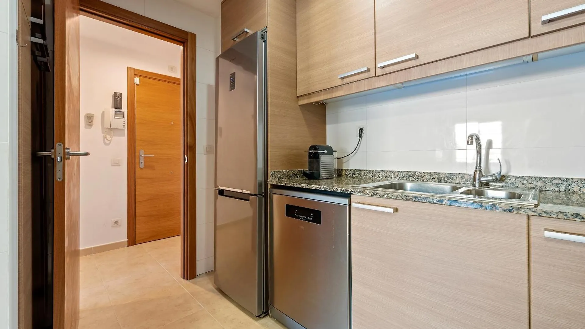 아파트 Hauzify I Apartament Balmanya 2D 산펠리우데기솔스 스페인